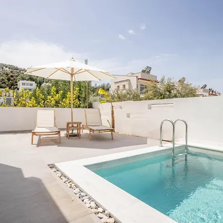 Apoikia Luxury Living *