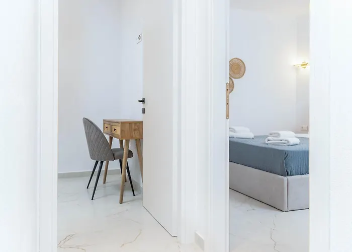 Apoikia Luxury Living *