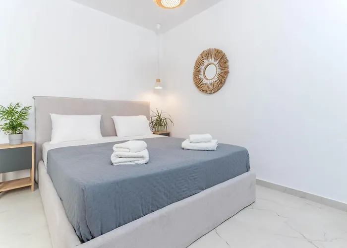Apoikia Luxury Living Villa *
