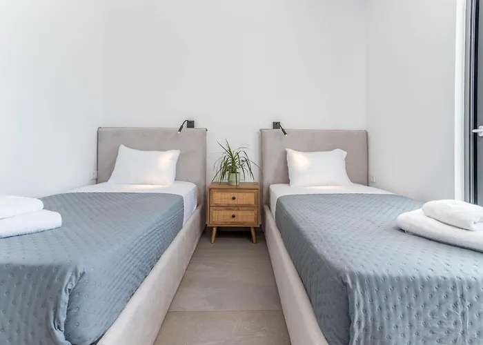 Apoikia Luxury Living *