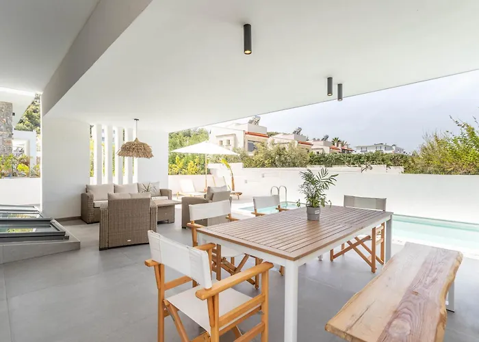 Villa Apoikia Luxury Living